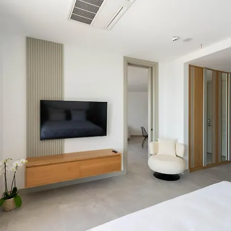 Akana Loft Aparthotel